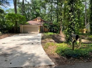 1699 Folkstone Rd, Tallahassee, FL 32312