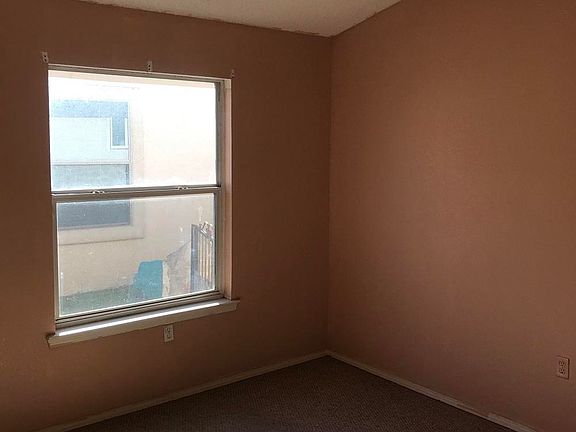 4th image of 10510 Ellen Sue St