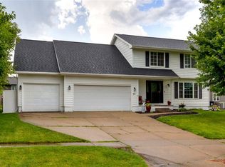 806 SE Rio Cir, Ankeny, IA 50021