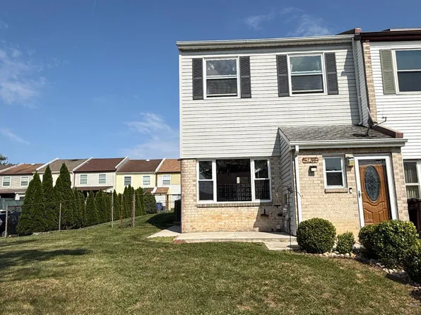 5137 Euston Ct, Bensalem, PA 19020