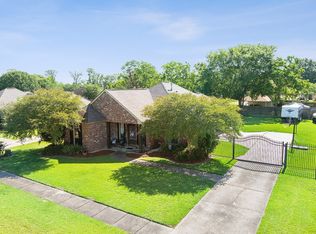 6569 Windwood Dr, Zachary, LA 70791