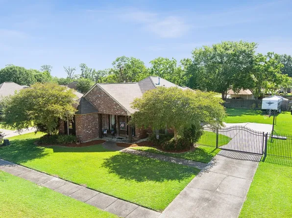 6569 Windwood Dr, Zachary, LA 70791
