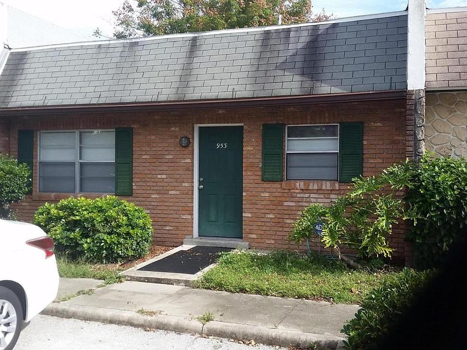 1st image of 953 W Millard Ct