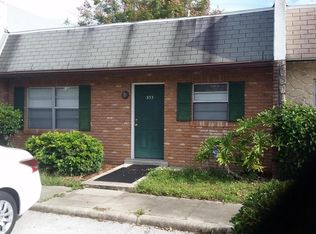953 W Millard Ct, Daytona Beach, FL 32117