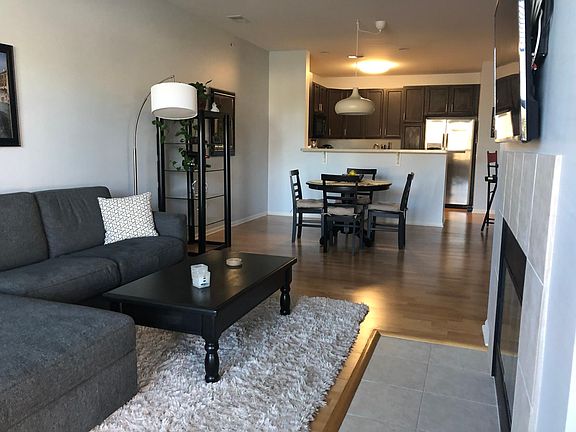 4th image of 3872 S Lake Dr Unit 210