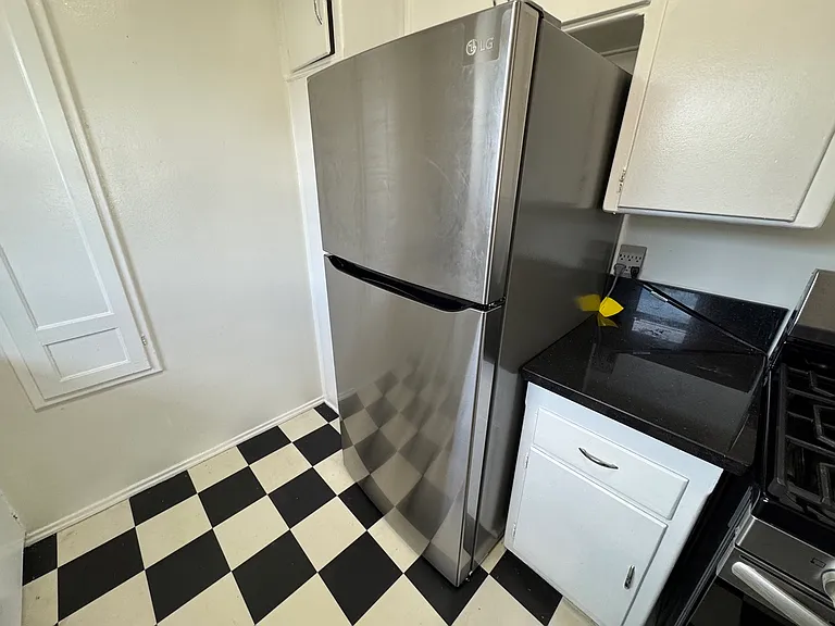 1736 S Robertson Blvd #5 — Photo 19