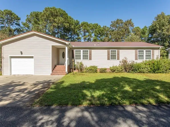 4517 Manitook Dr., Little River, SC 29566