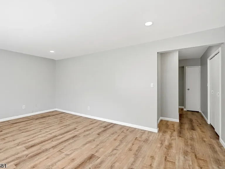 11 Morgan Ln #2A — Photo 10