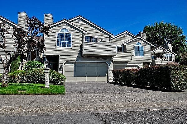 1st image of 324 122nd Pl NE