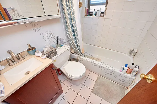 Rented by Genik Group Corp | media 37