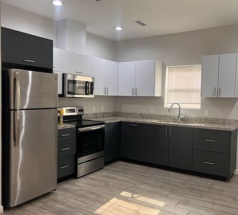 2nd image of 3712 Valeria St #2
