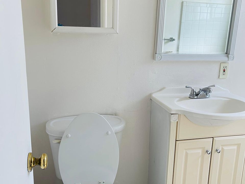 1st image of 366 S Willard Ave #1
