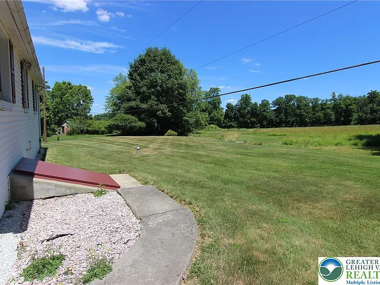 151 Dogwood Dr — Photo 18