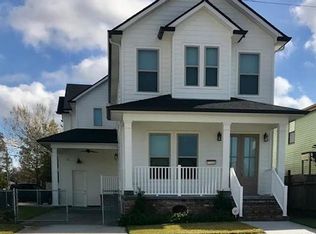 1909 Ridgelake Dr, Metairie, LA 70001