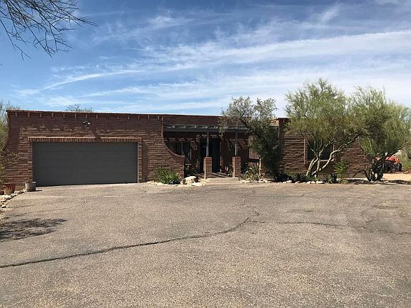 3rd image of 5107 N Hillcrest Dr #4