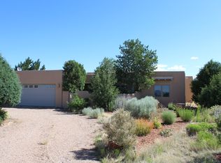 26 Camerada Rd, Santa Fe, NM 87508