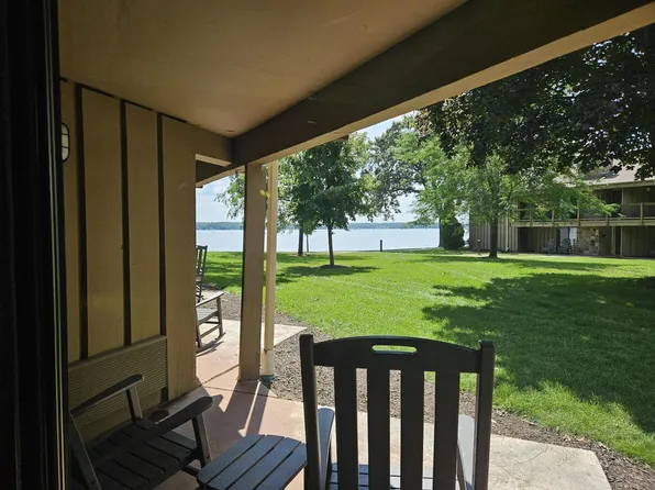 2400 East Geneva STREET #1406, Delavan, WI 53115