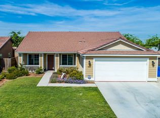 2464 N Riesling Ave, Hanford, CA 93230