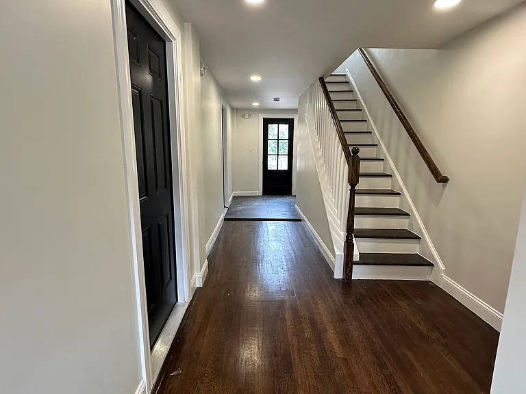 1185 Putnam Pike #A — Photo 18