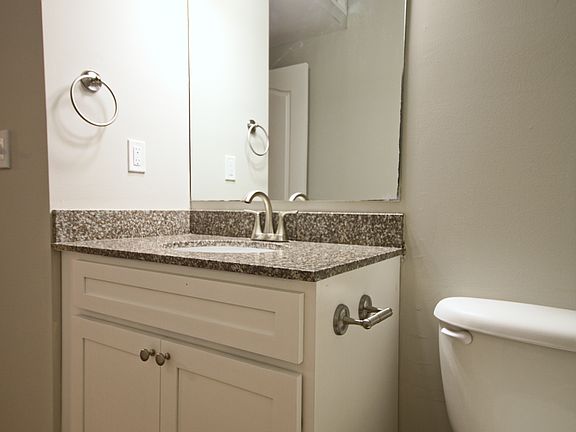 5th image of 130 Acorn Oaks Cir #214