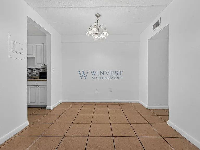 Presidential View Apartments — Photo 38
