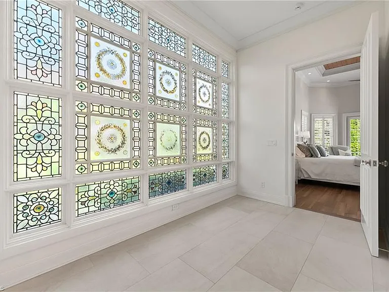2325 Lantern Ln — Photo 20