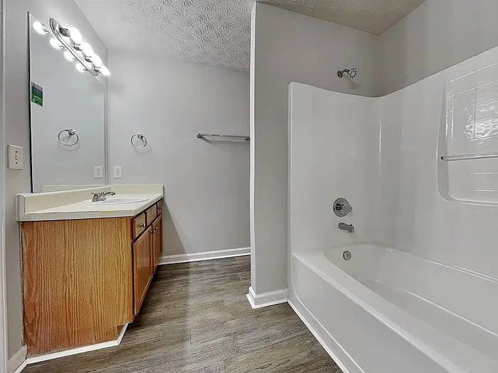 4145 Riverbank Ct — Photo 11