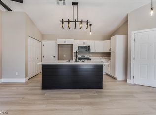 561 Sentry Ave, Henderson, NV 89002