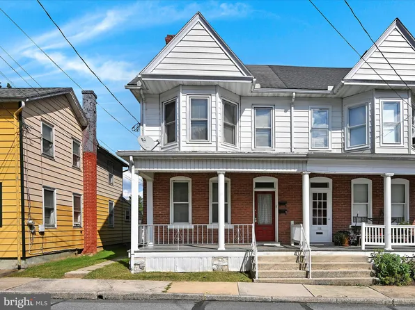 116 S Cherry St, Myerstown, PA 17067