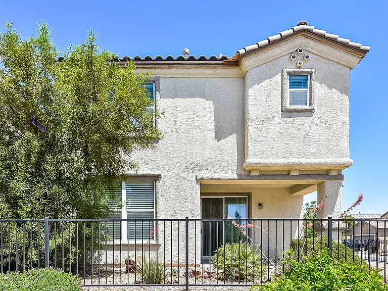 8775 Parsons Ridge Ave — Photo 17