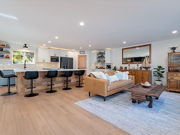 3rd image of 2340 Elderberry Ct