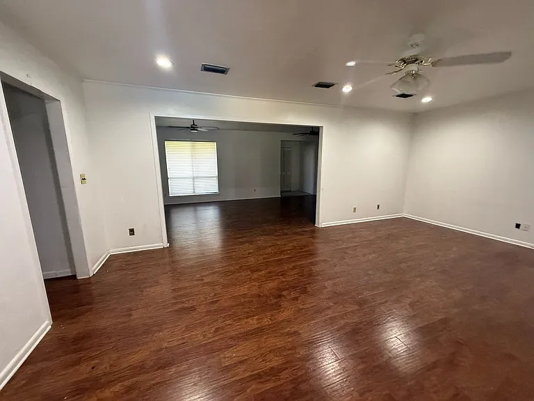 1008 Francais Dr — Photo 6