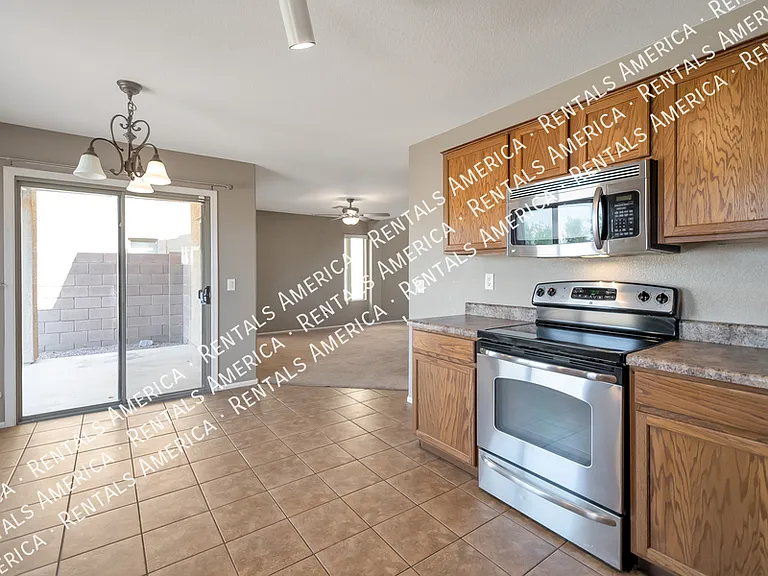 1028 E Dragon Fly Rd — Photo 10