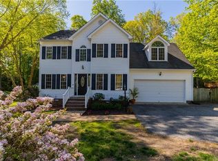 11513 Courthouse Acres Dr, Midlothian, VA 23114
