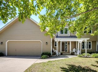 4114 Deerwood Trl, Eagan, MN 55122