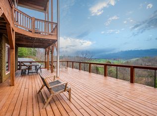 33 Silver Spoon Dr, Leicester, NC 28748