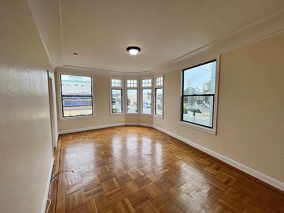 5th image of 5650 Mission St #A