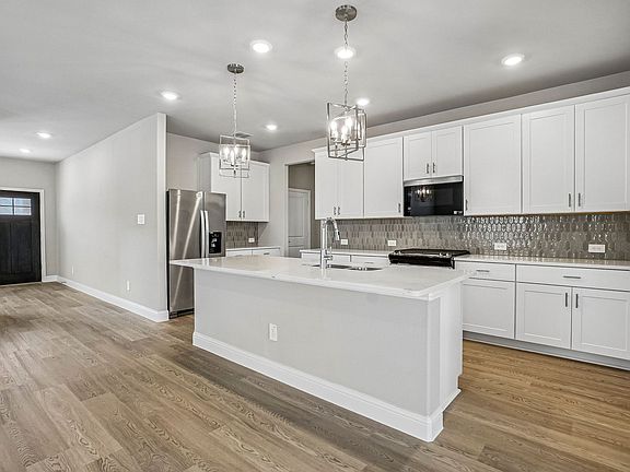 3rd image of 3229 Scorpion Ln