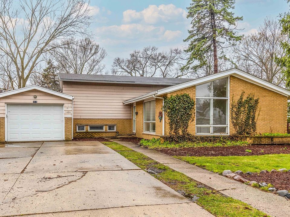 1st image of 1426 Wescott Rd