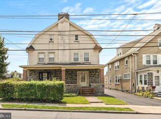 2426 E County Line Rd, Ardmore, PA 19003