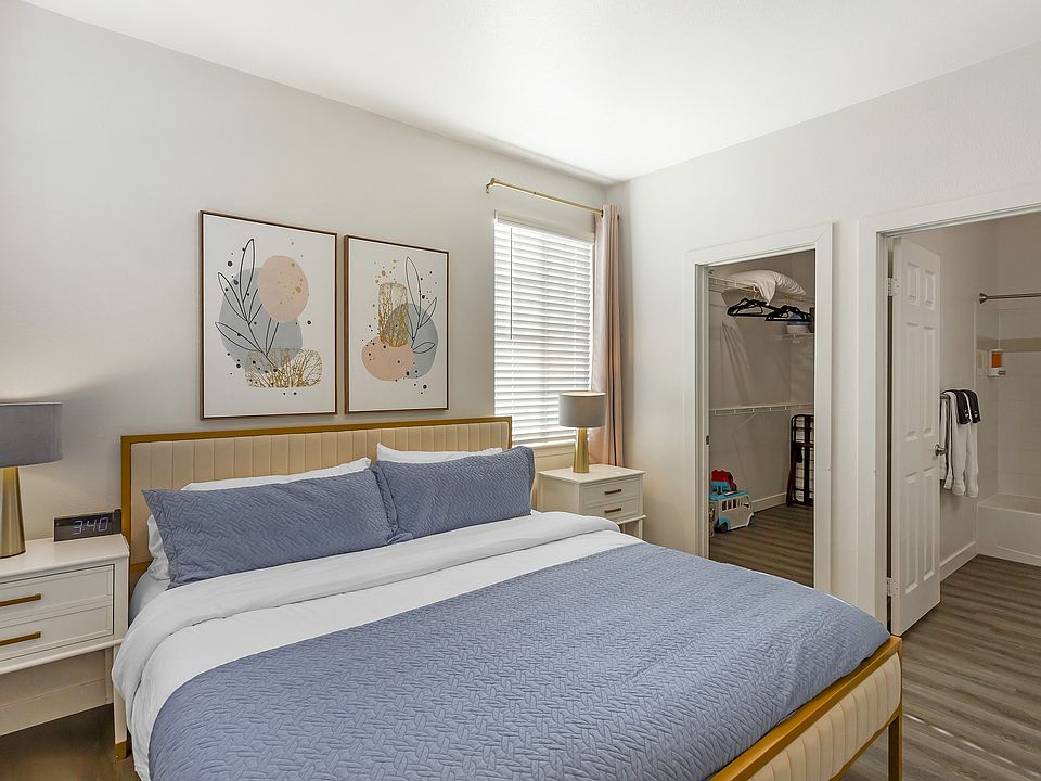 Walk-In Closets