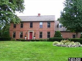 2475 Hepplewhite Dr, York, PA 17404