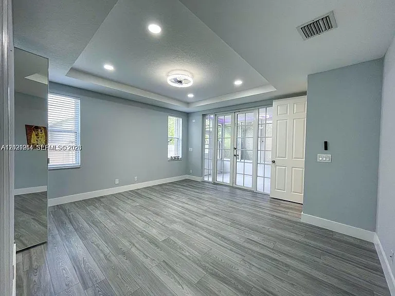 1261 Hayes St — Photo 16
