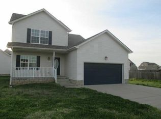 601 S Cavalcade Cir, Oak Grove, KY 42262