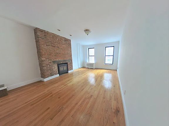 4th image of 1636 3rd Ave APT 4A