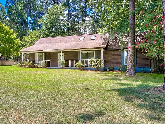 2nd image of 22 E Fawnwood Drive E