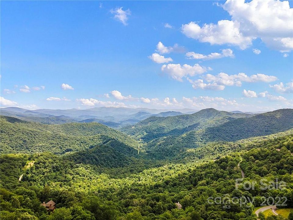 1st image of 948 Lookout Dr