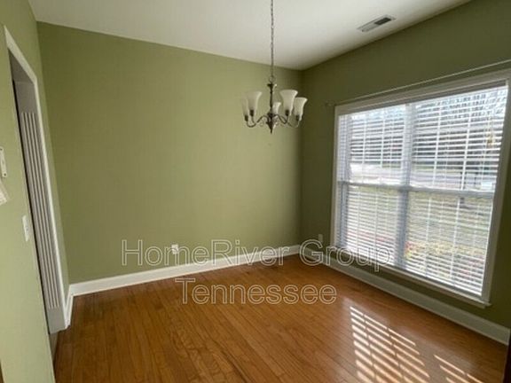 4th image of 3649 Belvidere Ct