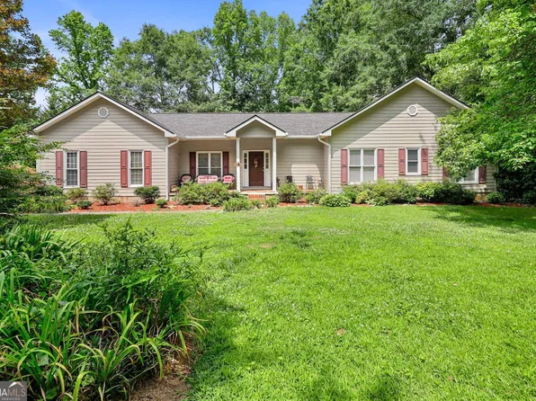160 Hamilton Dr, Newnan, GA 30263