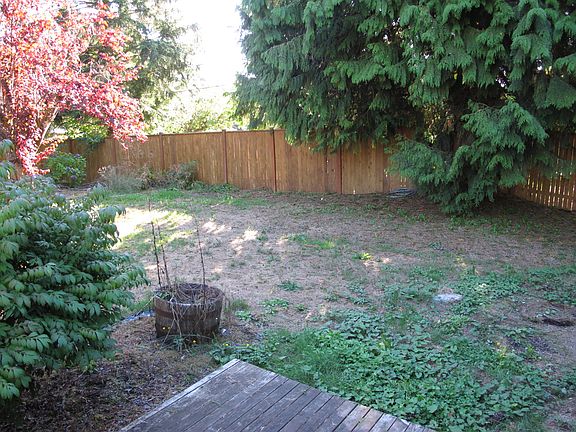3rd image of 1003 124th Pl NW